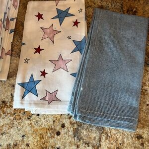 Americana Patriotic Eddie Bauer NWT Red and Blue Star cotton napkins